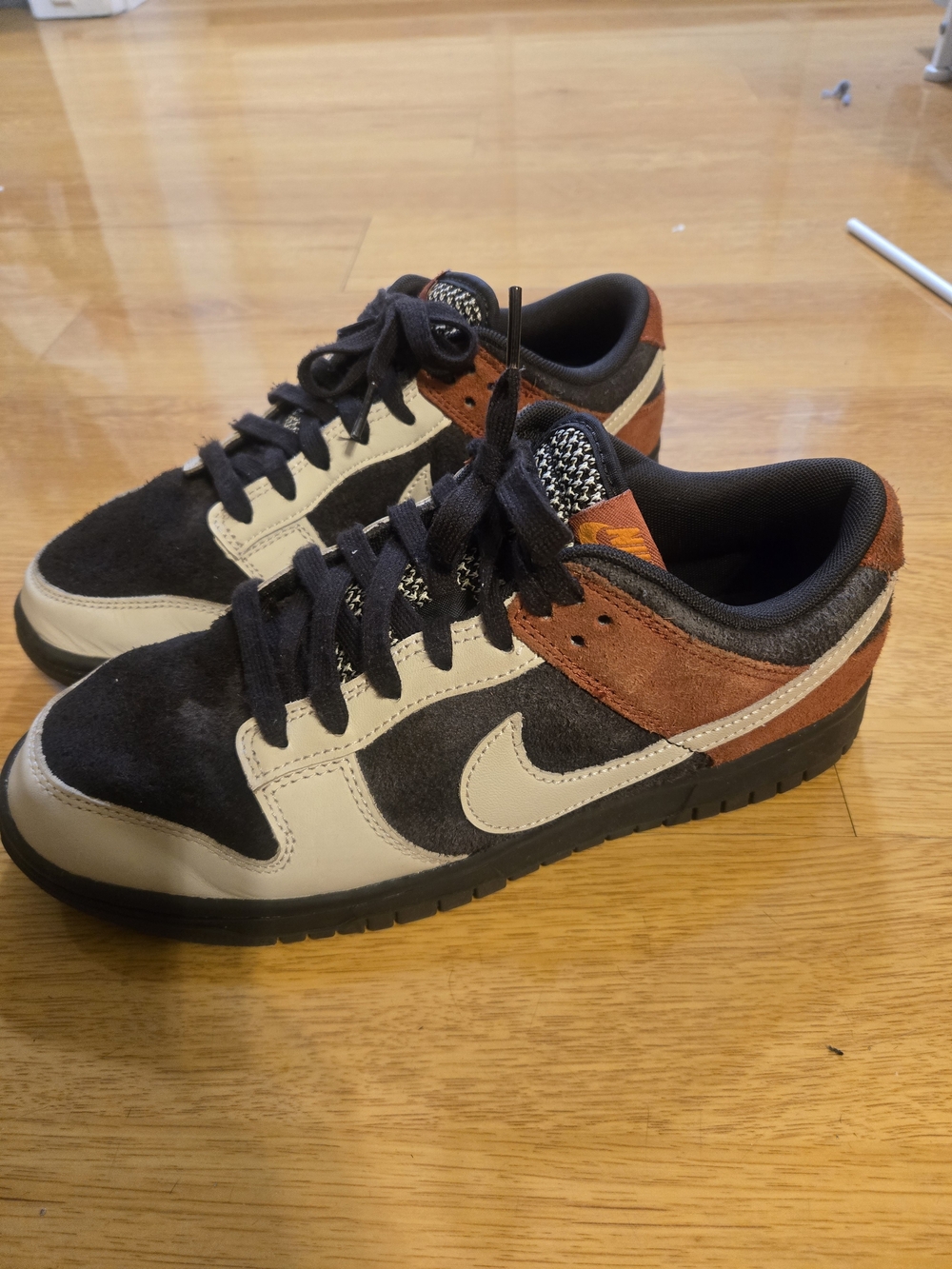Pre-owned Nike Dunk Low “Red Panda” men’s size 8.5. Style code FV0395-200. - Picture 3 of 7